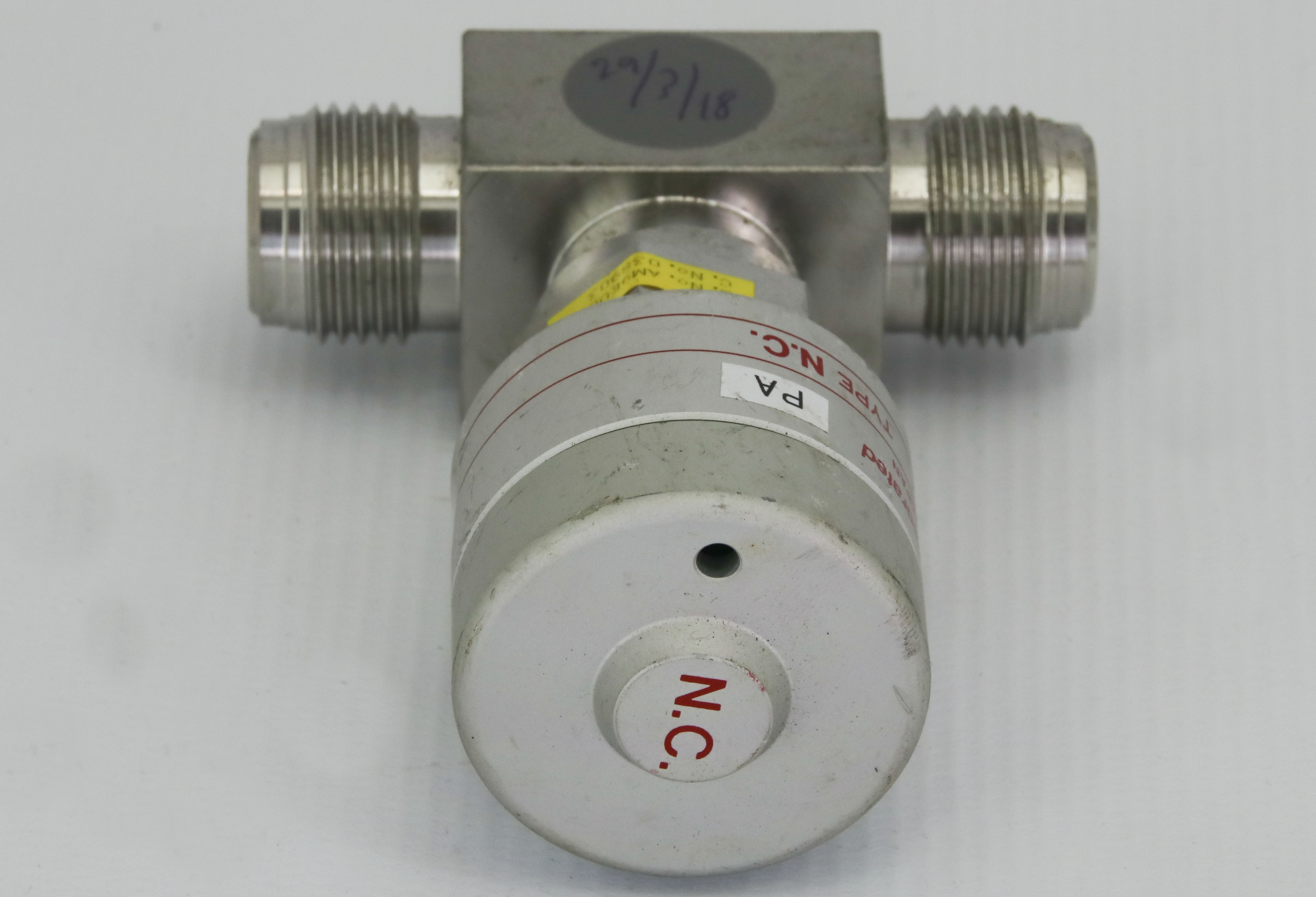 12321 FUJIKIN DIAPHRAGM VALVE, TYPE N.C, O.P. 0.34~0.69MPA 038903
